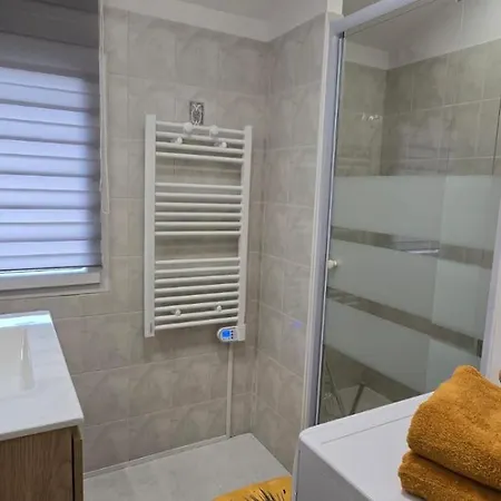 Nouveau ! Le Pop - Fun Et Colore En Hypercentre De Apartment Surgères