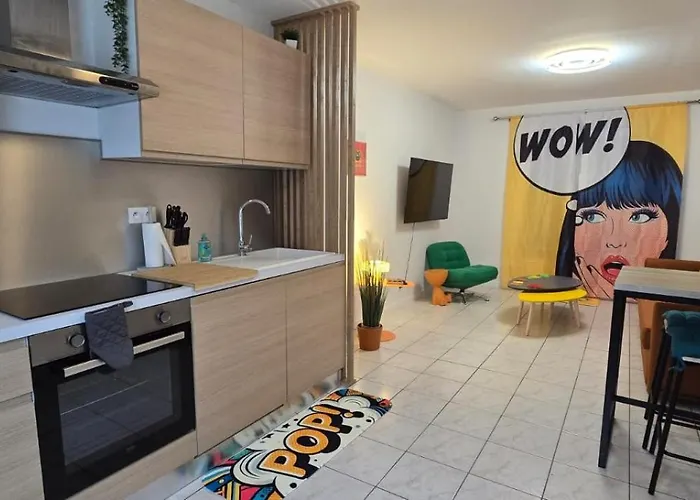 Nouveau ! Le Pop - Fun Et Coloré En Hypercentre De Surgères